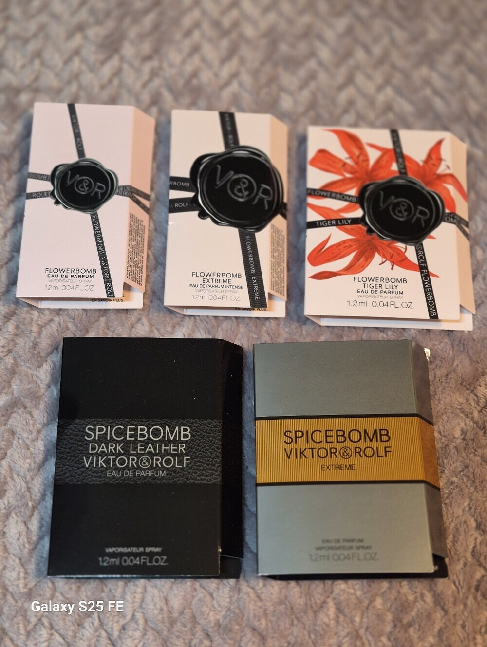 5-Piece Viktor & Rolf Perfume Sample Set: Flowerbomb & Spicebomb, New
